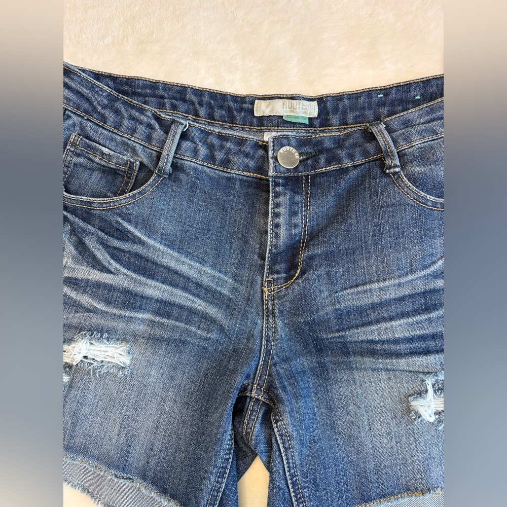 Route 66 Distressed Denim Women's Shorts - Size 8. - Picture 5 of 11